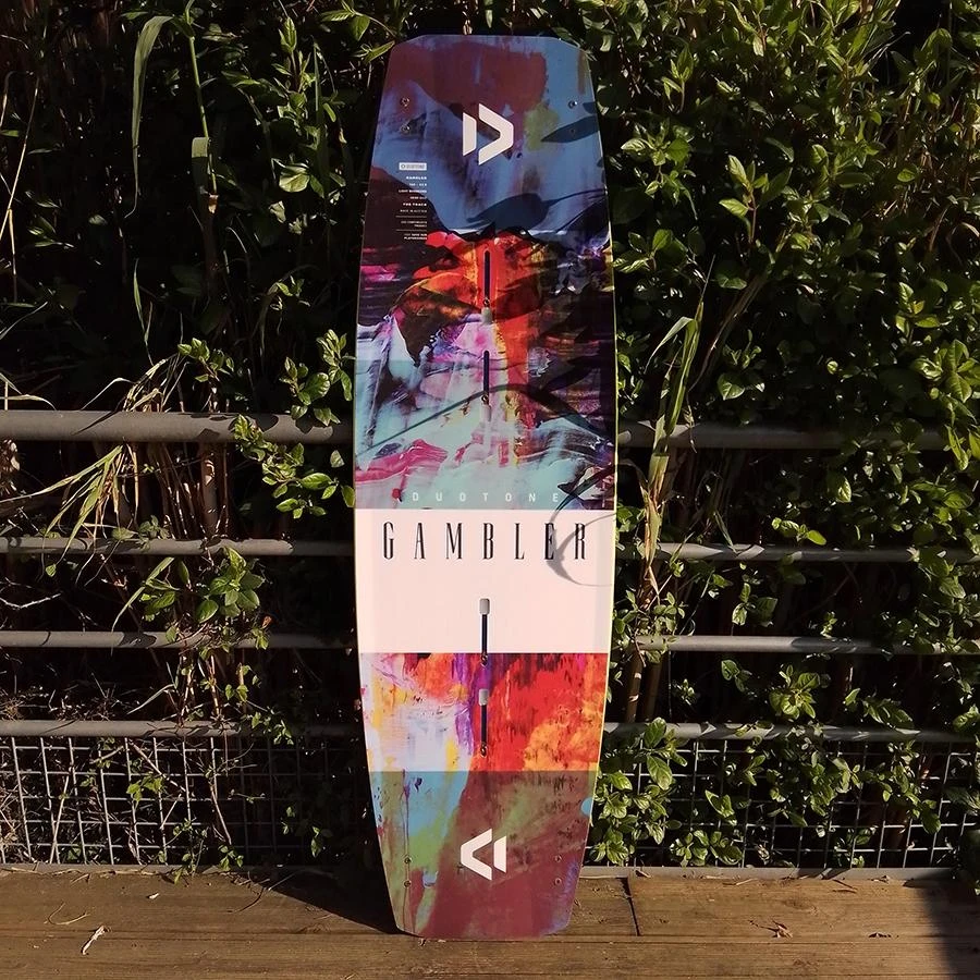 Board De Kite Duotone Planche Kite Twintip Occasion Duotone Gambler 2021 - 142 X 42,5 Cm 3 Board De Kite Duotone Planche Kite Twintip Occasion Duotone Gambler 2021 - 142 X 42,5 Cm