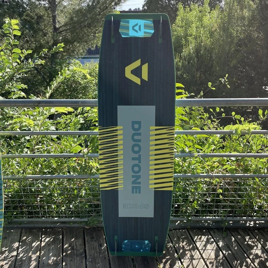 Board De Kite Duotone Twin Tip - Occasion - Spike 2021 (complète) 4 Board De Kite Duotone Twin Tip - Occasion - Spike 2021 (complète) – Image 2