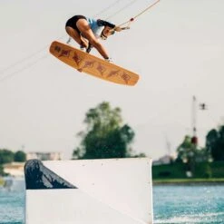 Liquid Force Pack Wake Holiday + Chausses -Duotone Boutique 674976cb6ab21780bb03ae492cc2eec9a33d3102 E23LIQFWAK363841 17