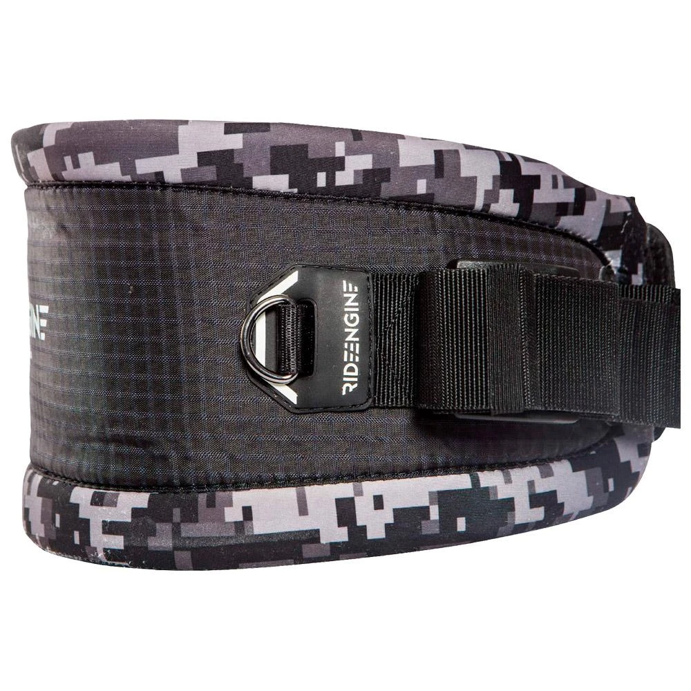 Harnais De Wing Ride Engine Vinaka Wingsurf V2 2023 Grey Camo 4 Harnais De Wing Ride Engine Vinaka Wingsurf V2 2023 Grey Camo – Image 2